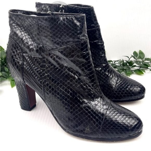 Sam Edelman Salina 2 Ankle Booties Black Snakeskin Embossed 7.5 - Picture 3 of 10